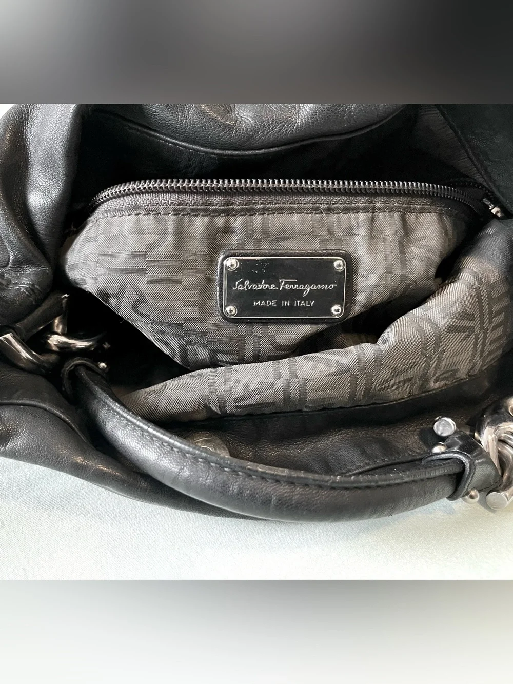 ⛓️ Salvatore Ferragamo Slouchy Leather Shoulder Bag | Made in Italy ⛓️